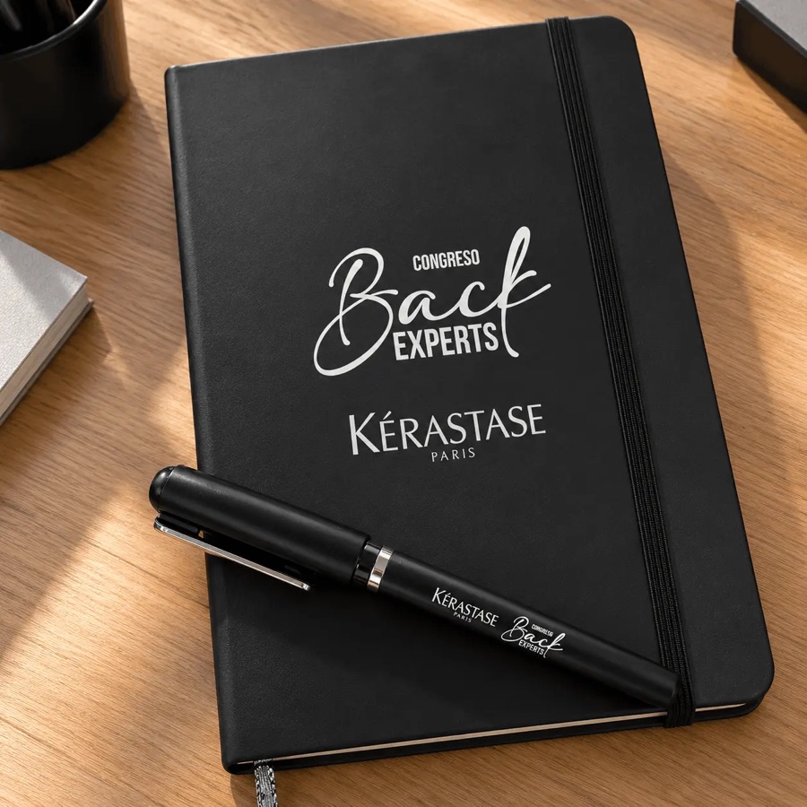 Libreta ejecutiva negra con bolígrafo personalizado